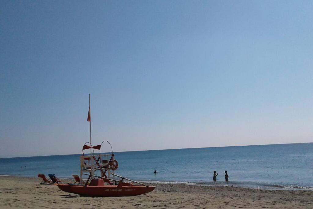 Larte Al Mare Vicino Spiaggia Con Ac E Wifi Apartment Savona Exterior photo