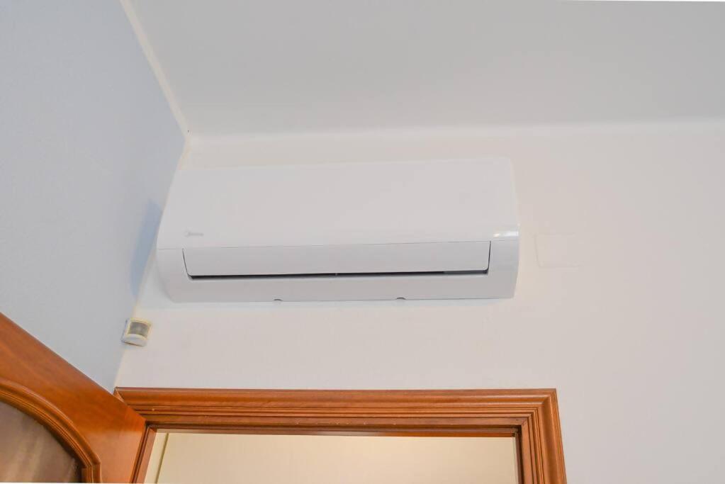 Larte Al Mare Vicino Spiaggia Con Ac E Wifi Apartment Savona Exterior photo